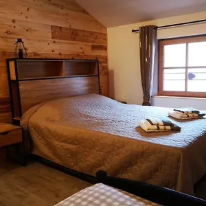  Hébergement de vacances Agreable Maison De Village.